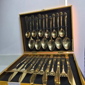 Golden case cutlery