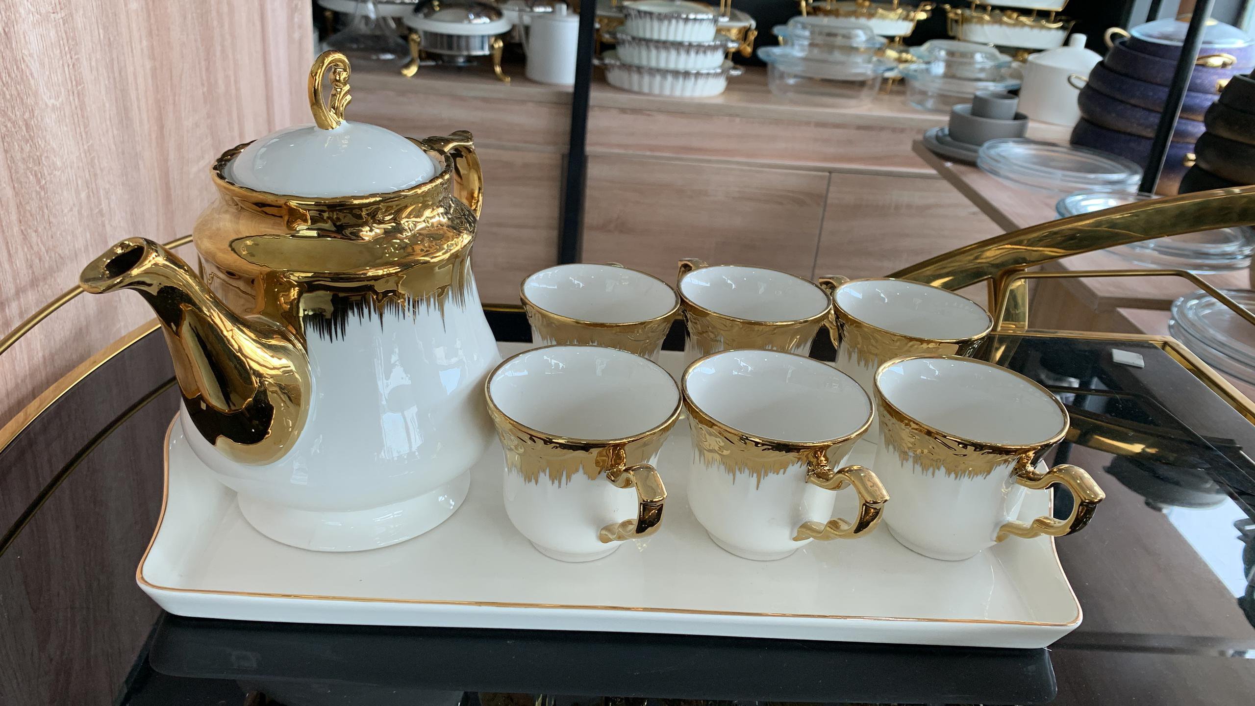 Gold king tea set