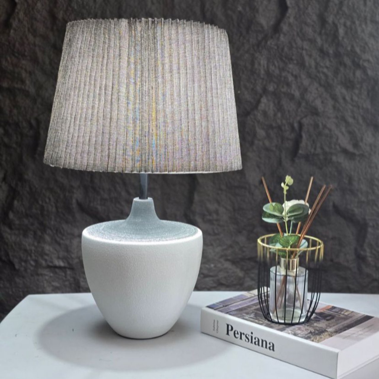 Table lamp