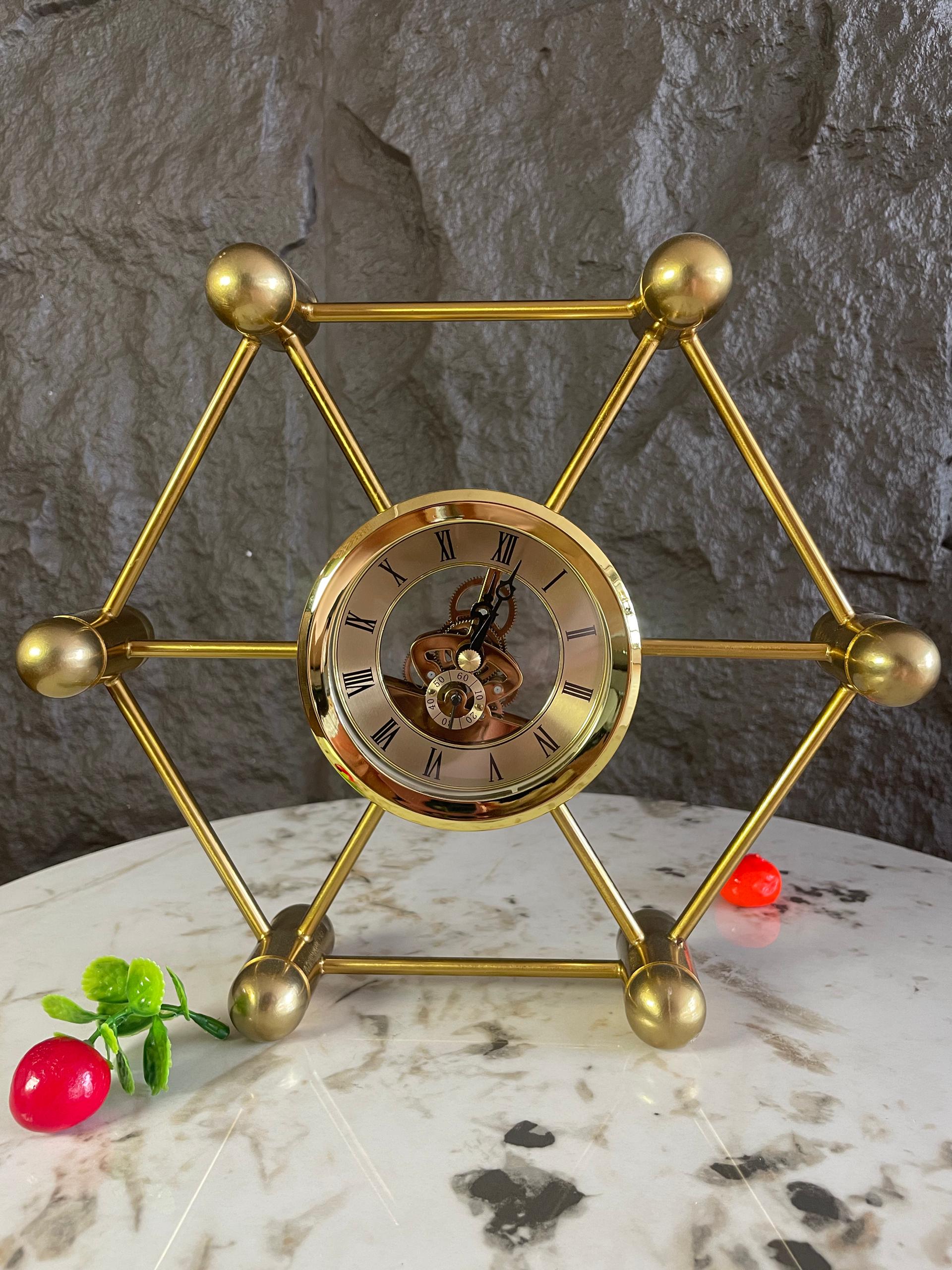 Angle clock