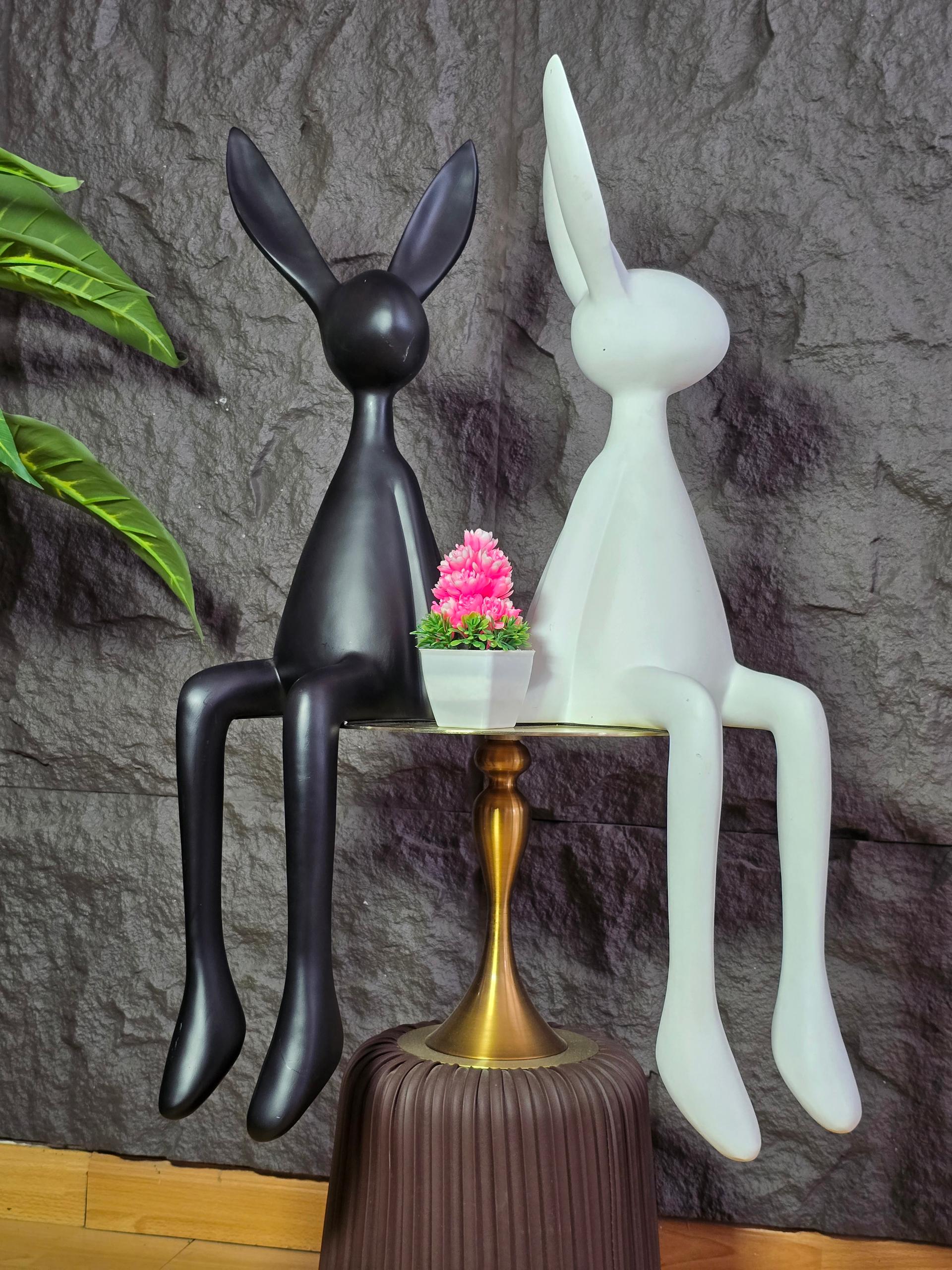 Hanging Rabbit W/B