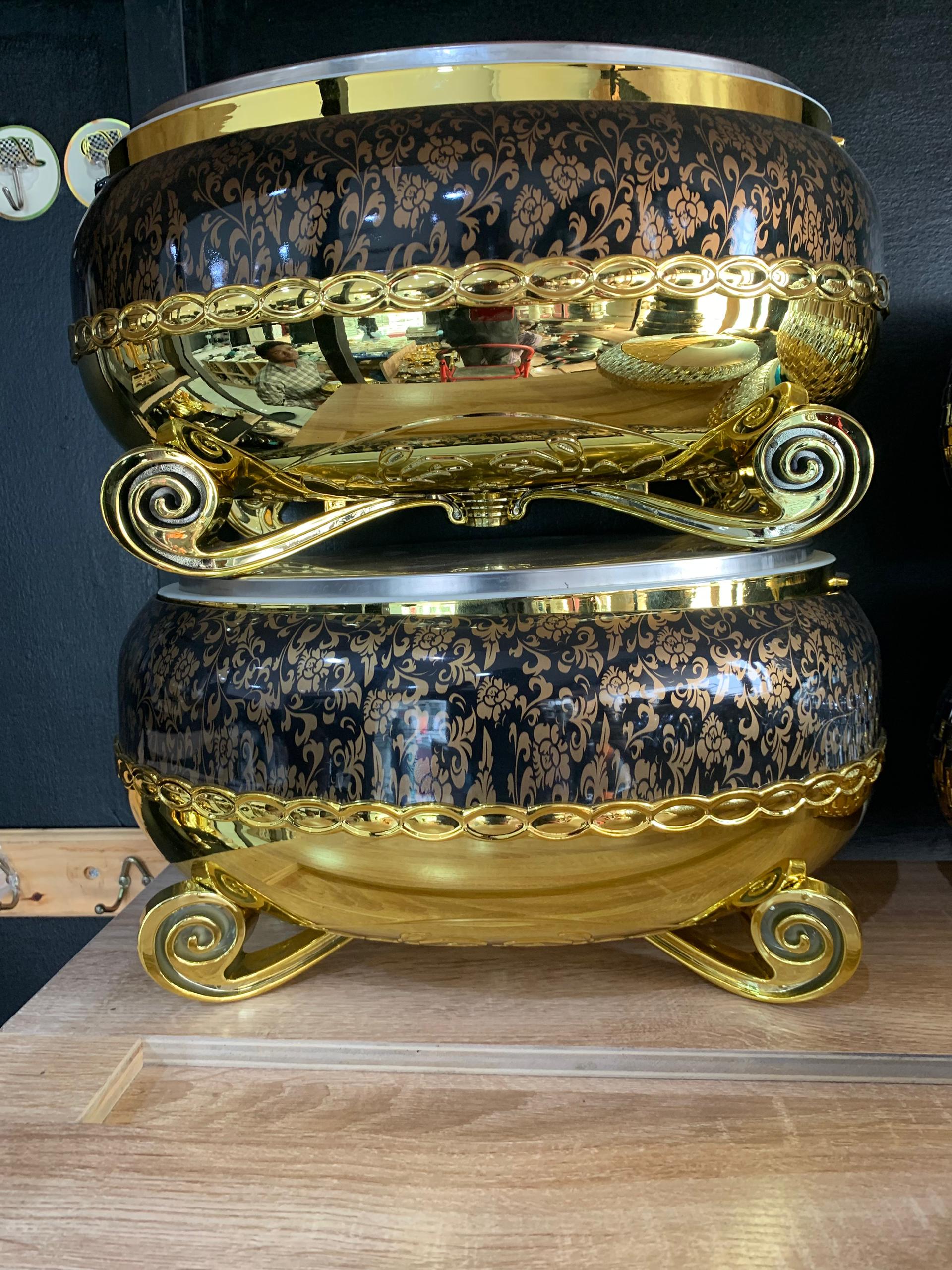 Insulated casserole dish